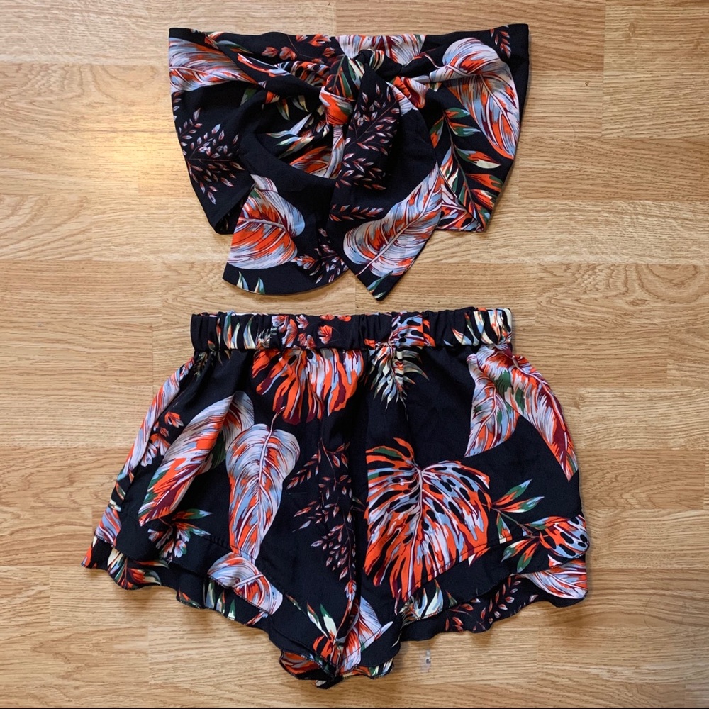 Shorts & Bandeau Set